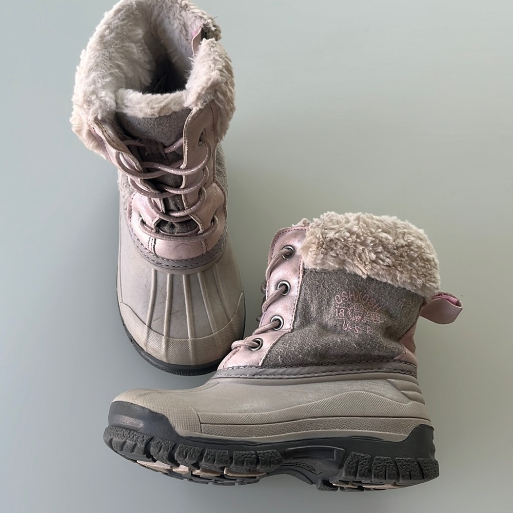 Oshkosh winter boots size 10